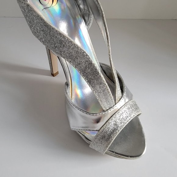 My Delicious Ruby Silver Glitter Platform Heels  Size 6.5 - Picture 2 of 6